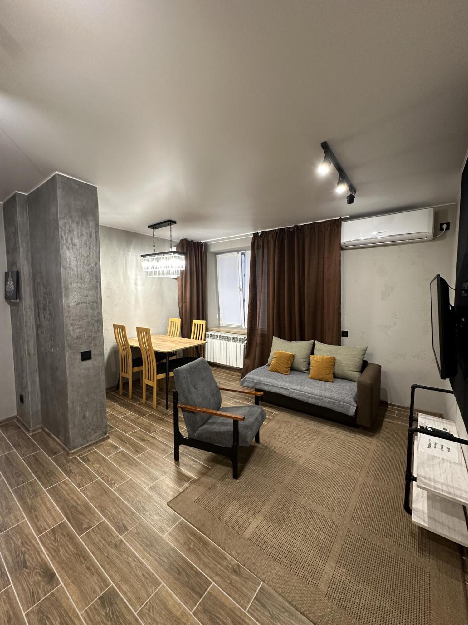Loft Apartment Tiraspol Luaran gambar